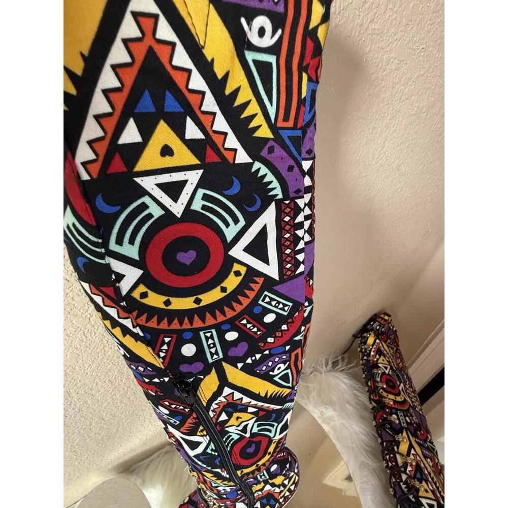 Red Kiss Women’s Thigh High Sz 7 Stiletto Boots Peep Toe Abstract Art To Wear - Picture 5 of 9